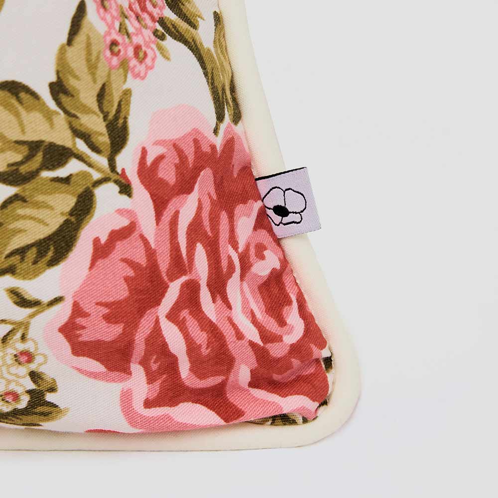 Funda de cojín rosa "Miss Thing"